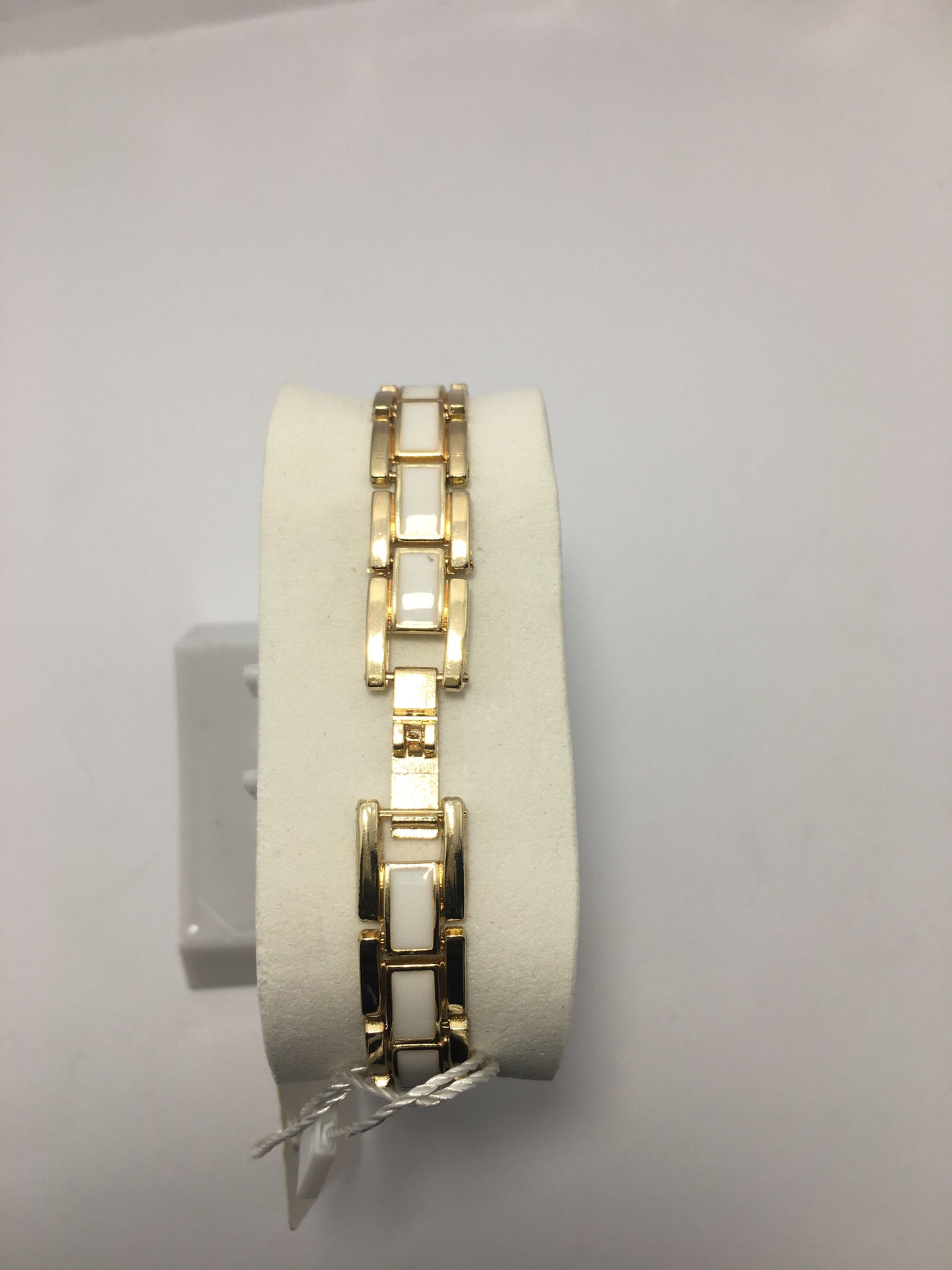 Ladies beautiful off white Dail