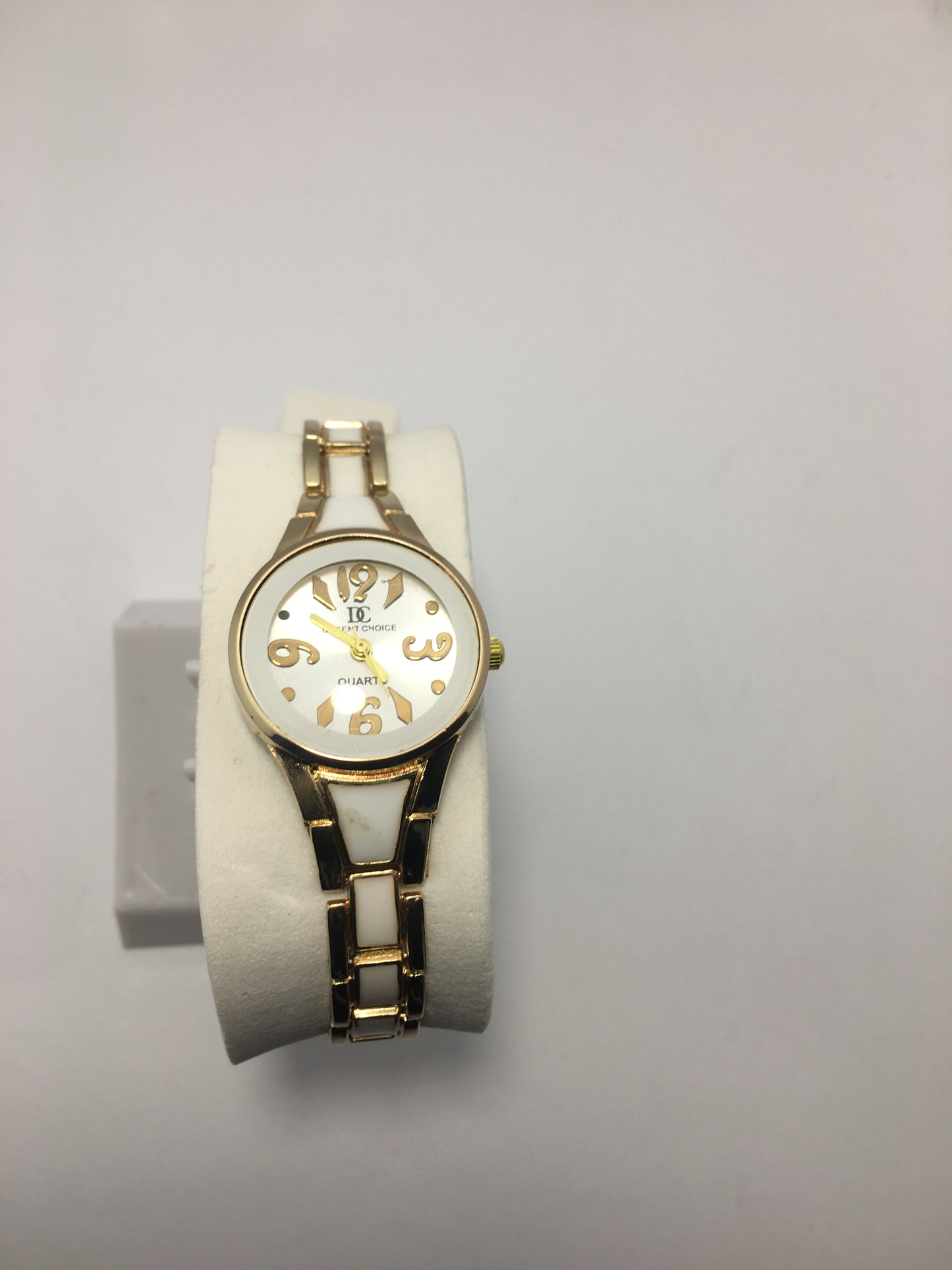 Ladies beautiful off white Dail