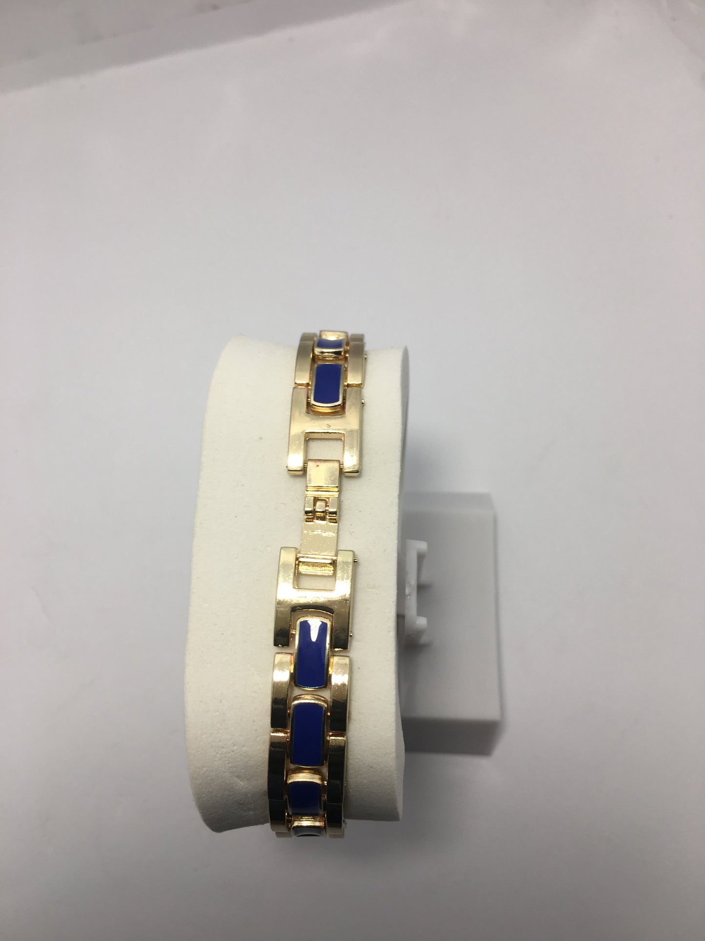 Qurtaz DC ( Decent Watch) Ladies