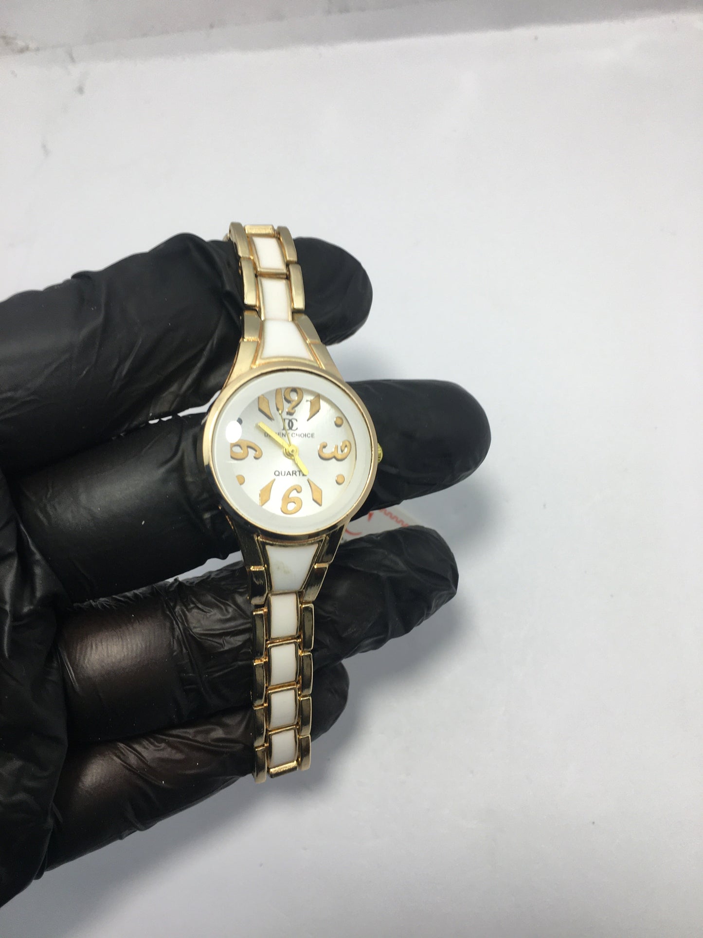 Ladies beautiful off white Dail