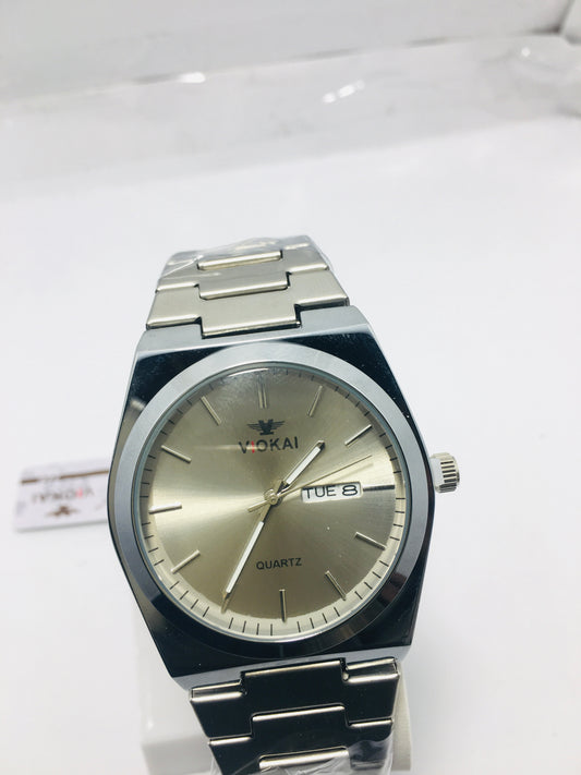 VIOKAI Watch silver with see green dail

Quartz Watch with Date & Day